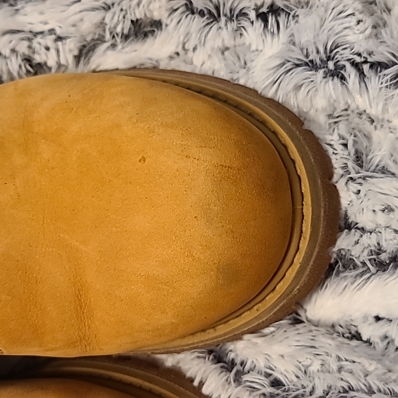 Timberland Women's 6" Premium Waterproof Boots - Picture 8 of 9